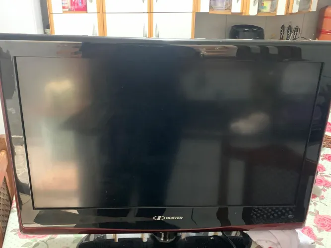 TV Buster 32 Polegadas