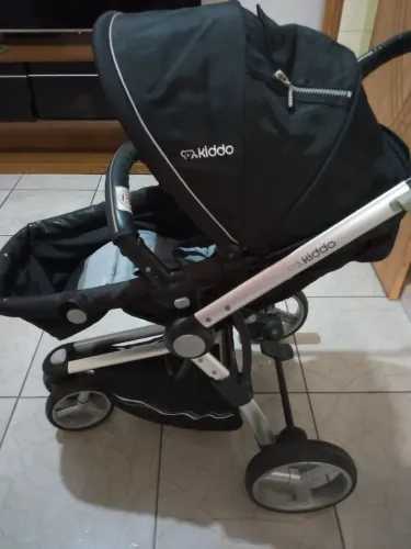 Carrinho de bebê Kiddo Compass+ Bebê conforto + Itens