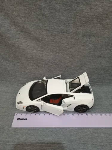 Carro colecionável Lamborghini Gallardo 1:24