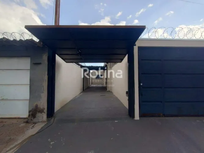 Casa para alugar, 3 quartos, Luizote de Freitas - Uberlândia/MG - Rotina Imobiliária