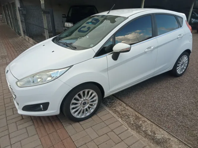 Ford Fiesta Tit./tit.plus 1.6 16V Flex Aut. 2015
