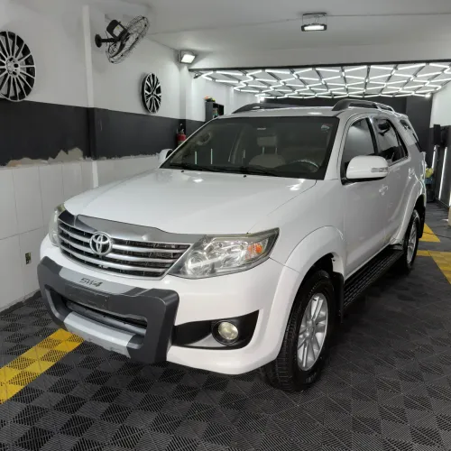 Toyota Hilux SW4 SR 4X2 2.7/ 2.7 Flex 16V Aut. 2015