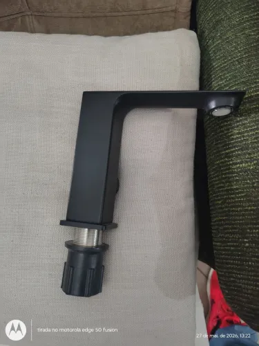 Torneira Monocomando de Pia para Banheiro com Bica baixa Preta Fosca London Jiwi