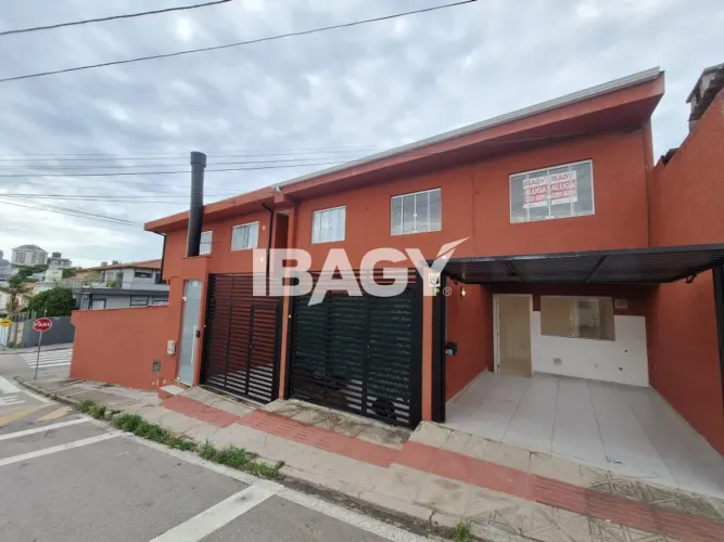Excelente Apartamento 1 dormitório(s) em Capoeiras - Florianópolis