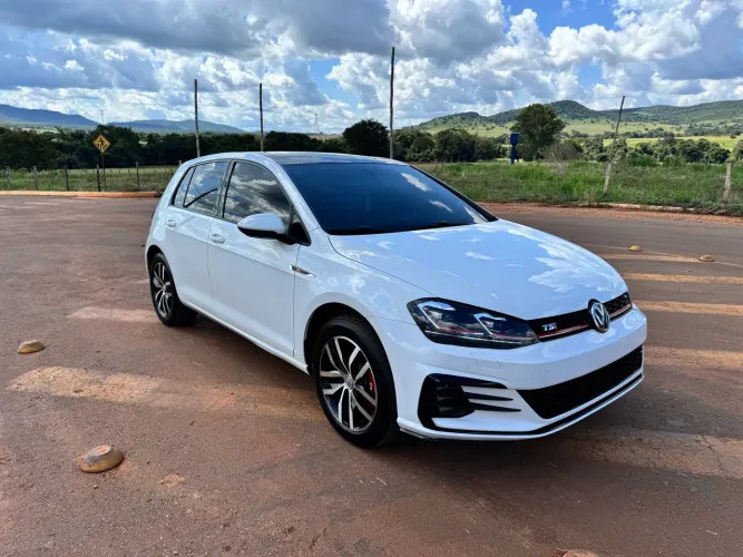 Volkswagen Golf Highline 1.4 TSI 140cv Aut. 2015