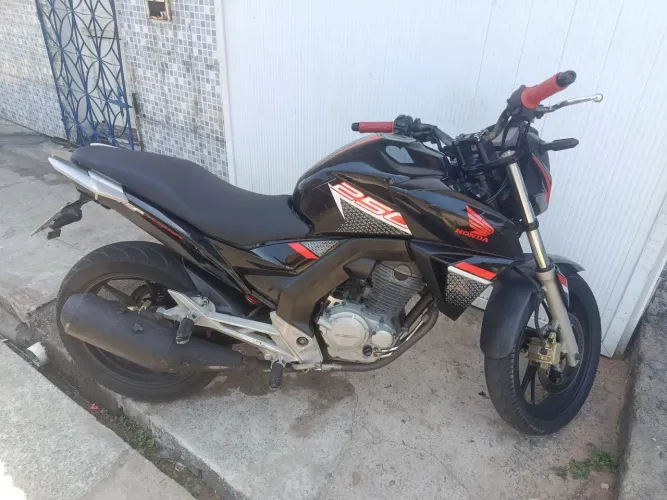 CB Twister 250
