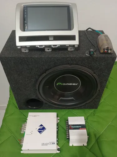 Vendo aparelho de som multimídia mais complemento. * valor 800,00