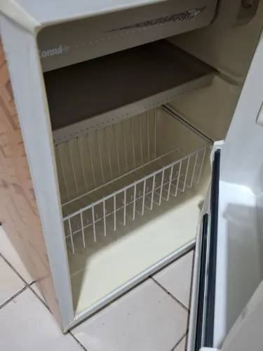 Frigobar consul 70 litros