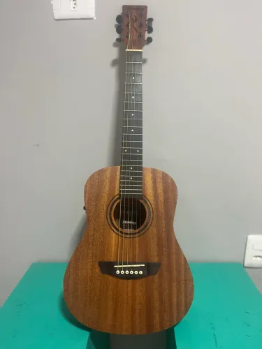 Violao baby Strinberg forrest series