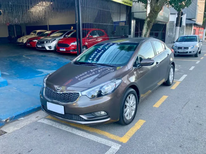 Kia Motors Cerato 1.6 16V Flex Aut. 2015