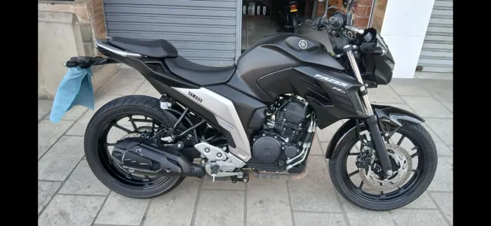 Vende-se fz25 ano 2023