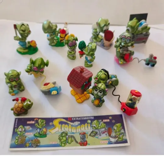 Kinder ovo coleção Stralunati