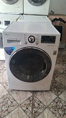 Vendo lava e seca lg 11kg 110v