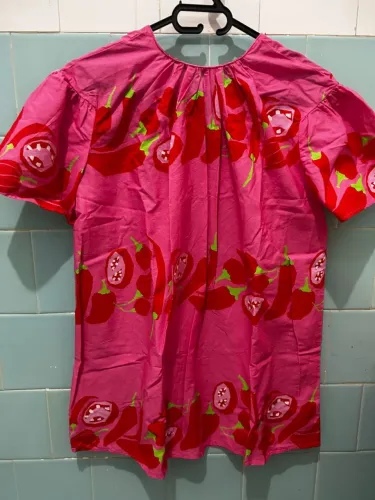Vestido infantil fábula com etiqueta. Tam. 10 