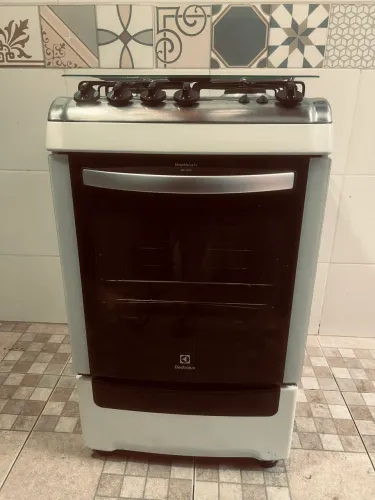 Fogão Electrolux 4 Bocas 56LBU Full Glass Usado