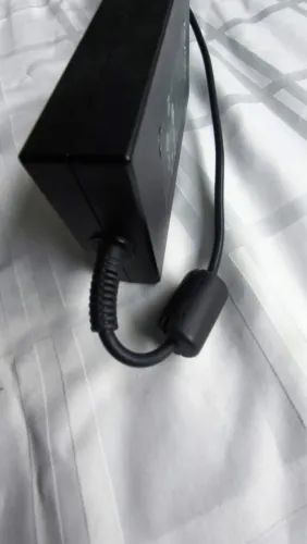 Carregador para notebook avell
