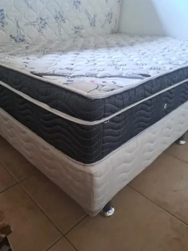 2 camas de casal com colchão Ortobom