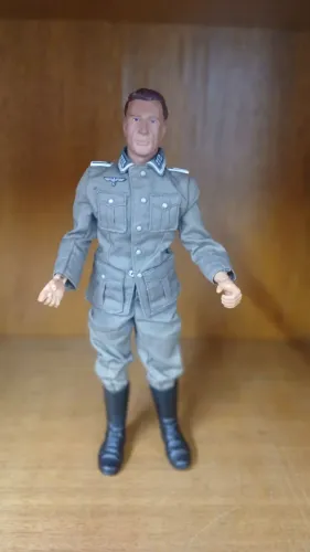 Boneco Dragon 1.6, 30 cm uniforme oficial alemão
