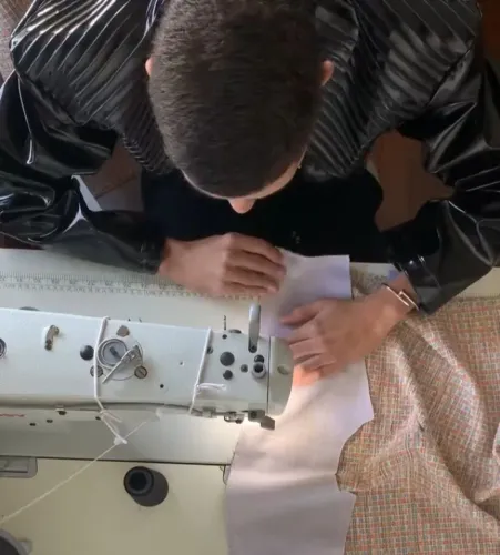 Costureiro/alfaiate/estilista sob medida 