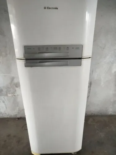 Geladeira Eletrolux duplex
