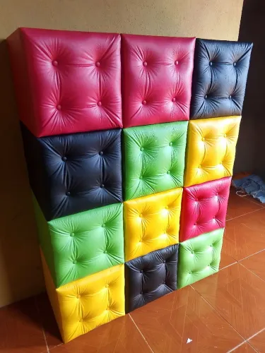 3 pufs por 100