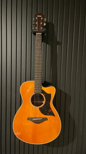 Violão Yamaha PRA SAIR RÁPIDO (Ñ aceito trocas)