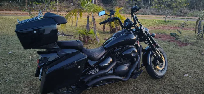 Suzuki Boulevard M800 customizada ( ALL Black) + vários acessórios