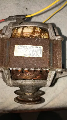 Motor de máquina de lavar roupas brastemp