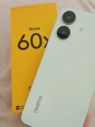 Vende-se CELULAR REALME NOTE 60X