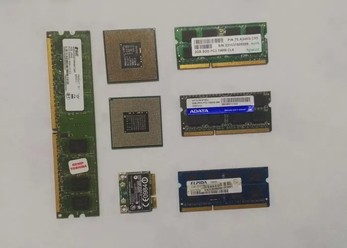 Lote de Peças para Notebook e PC - Memórias DDR3, Processadores Intel e Placa Wi-Fi
