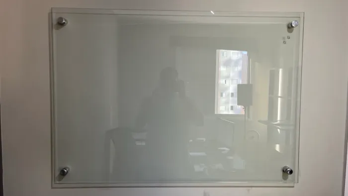 Quadro de Vidro para Escrita Tipo Quadro Branco