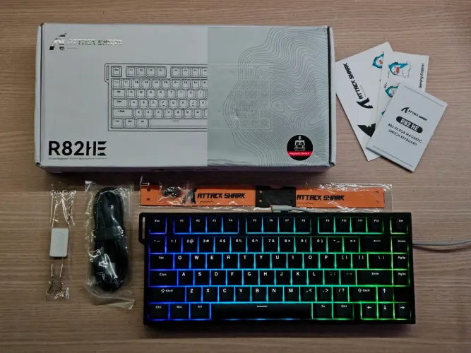 Teclado Attack Shark R82 HE, magnético, RGB, preto [NOVO]