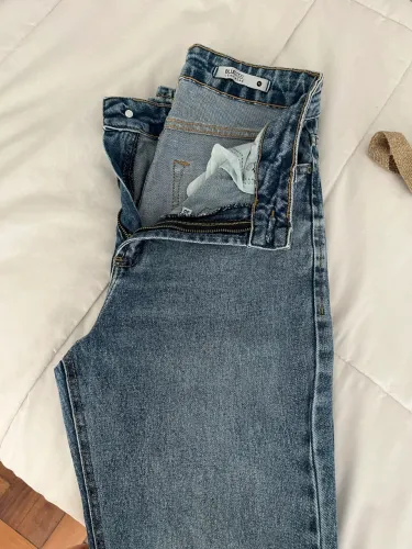 Calça jeans Reta 40