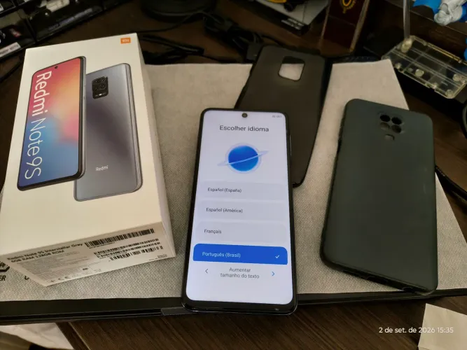Xiaomi Redmi Note 9S - 128 GB / 6 GB RAM na caixa