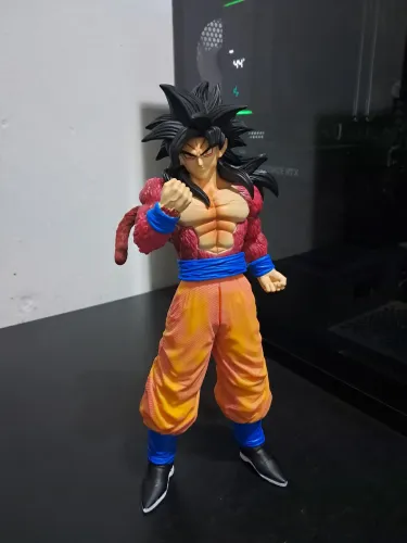 Action Figure Dragon Ball GT - Goku SSJ 4 30cm
