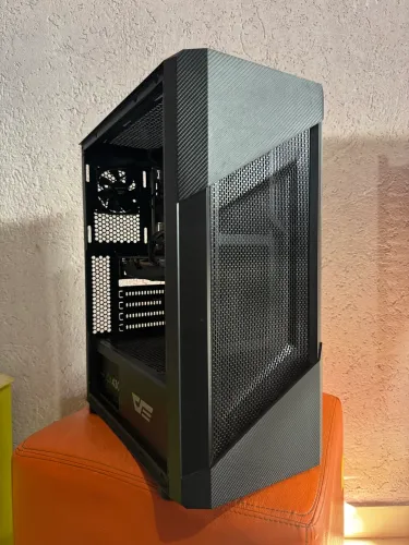 PC Gamer Intel i3 10105F - 16GB - GTX 1050Ti - PERFEITO ESTADO - REVISADO - TROCO