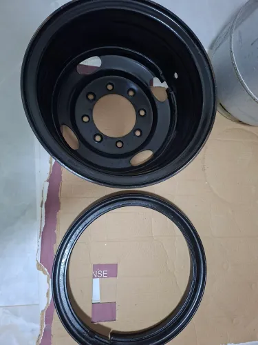 Roda f4000 com friso. 16,5,5