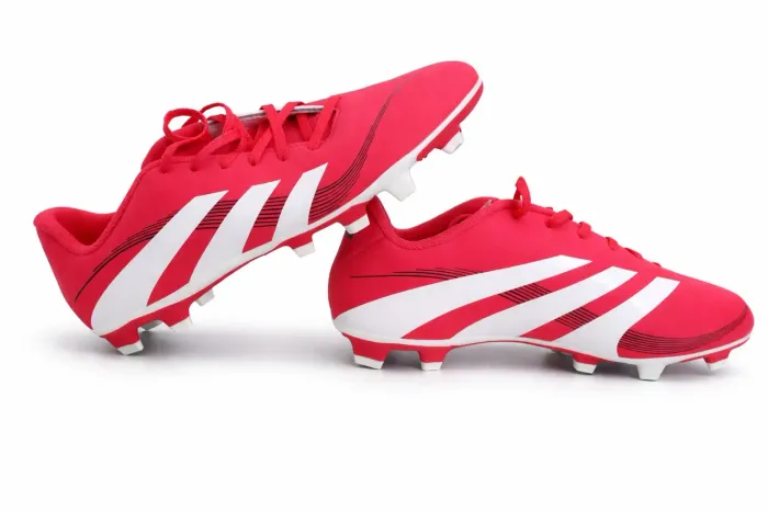 Chuteira Adidas predator essentials 25.5F