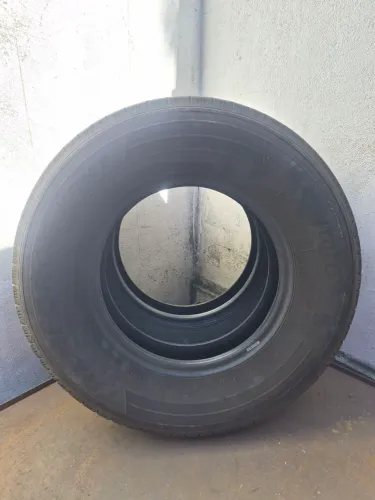 Pneu 195r14c Novo com apenas 200km rodados.