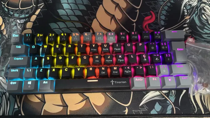 Teclado titorion 60% switch marrom