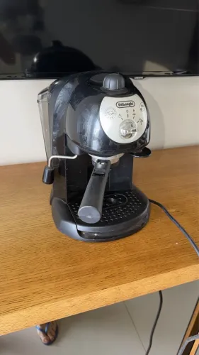 Cafeteira de expresso Delonghi