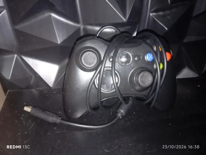 Vendo controle de xbox 360 com fio