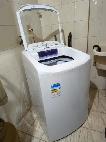 Máquina de Lavar Electrolux 10,5kg Branca Turbo Economia com Jet&Clean e Filtro Fiapos (LA