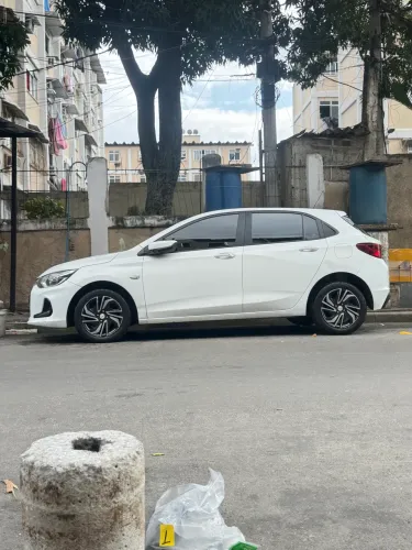 Roda com pneus originais ônix lt2
