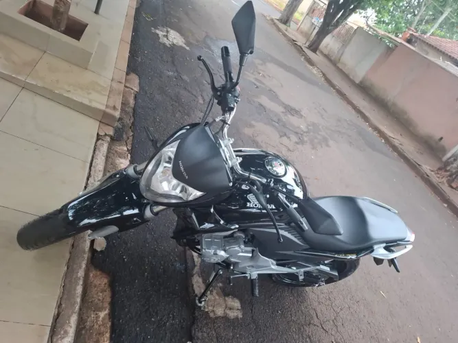 CB 300R- Motor novo