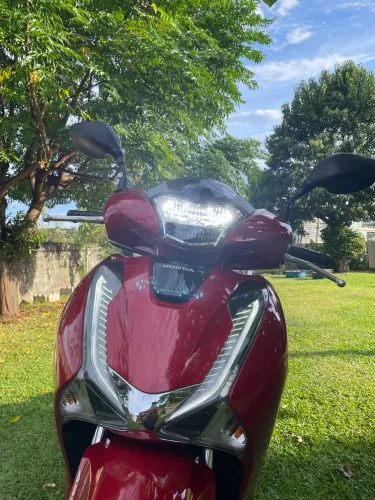 Moto sh150 da Honda