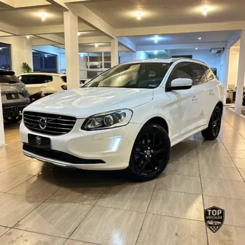 REPASSE - Volvo XC 60 T-5 Momentum 2.0 245cv FWD 5P 2017