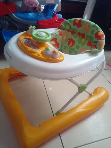Andajar e um brinquedo extra pro seu filho andar rapidinho 170$