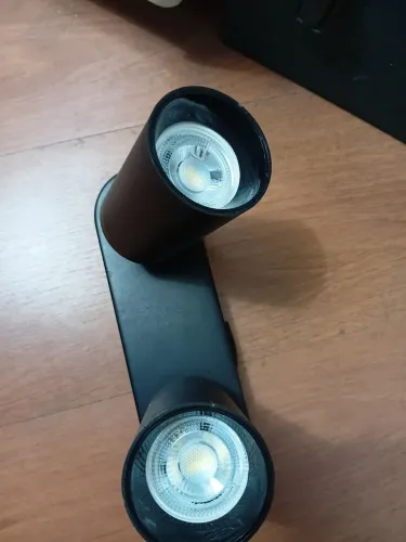 Vendo dois spot com lâmpada