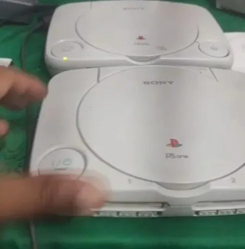 PSONE liga dá imagem porém não sair som o outro NN liga